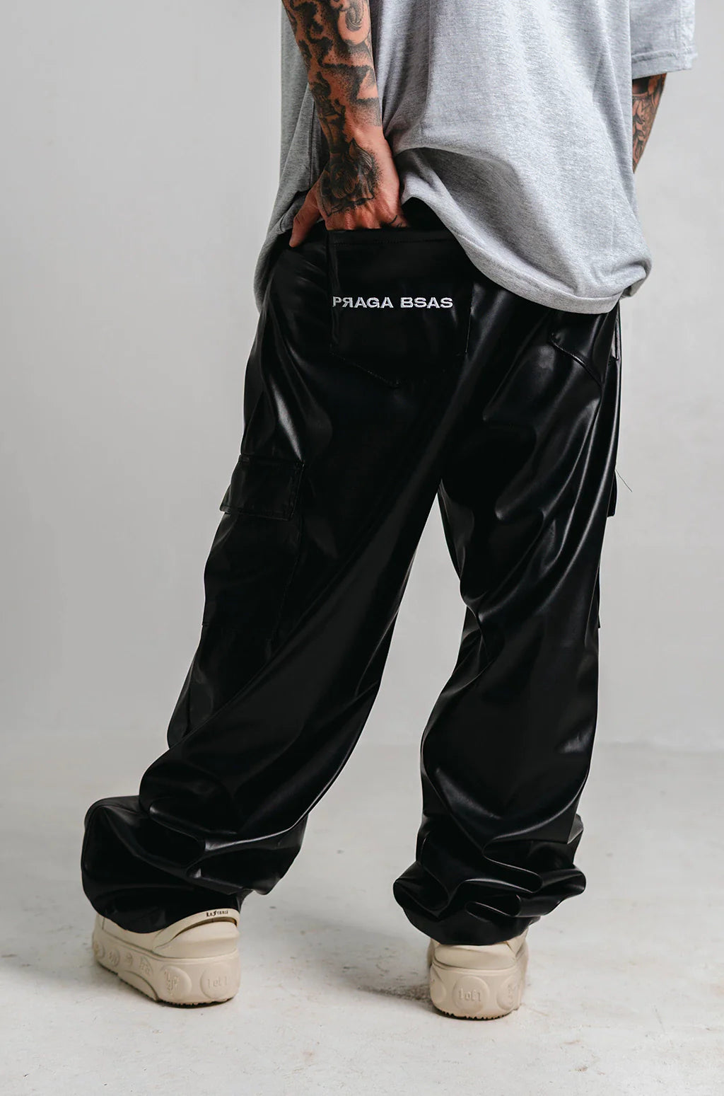 Pantalón Blackout Cargo