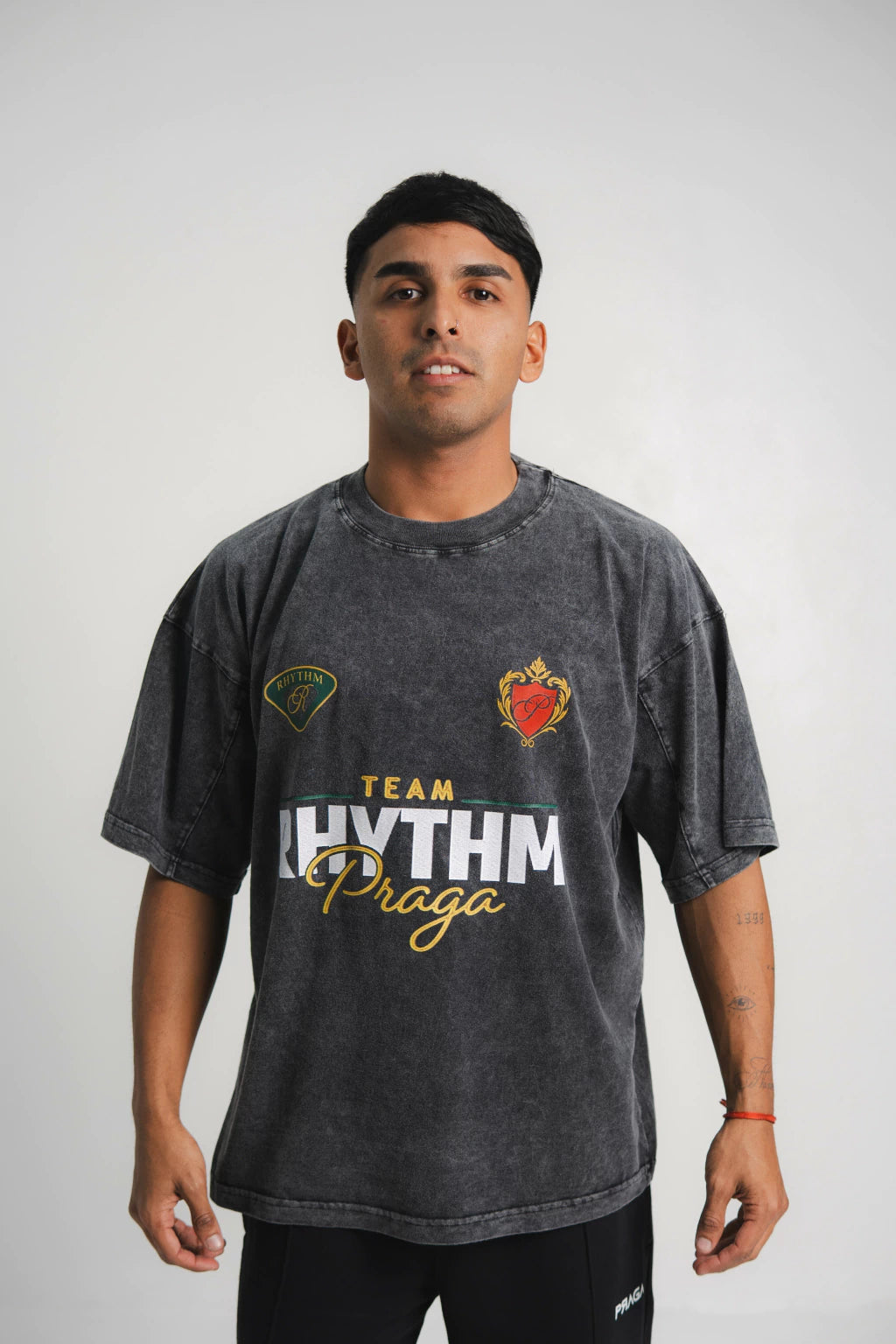 Remera Vintage Mystic House